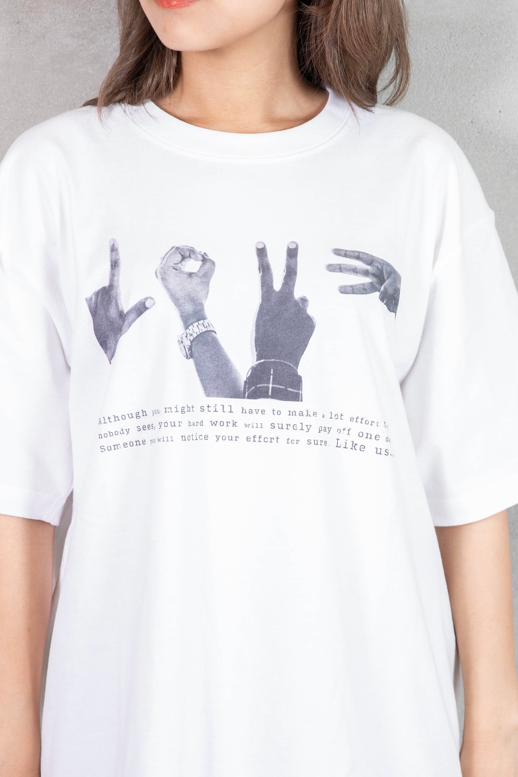 hands T-shirt